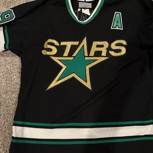 Dallas Stars Mike Modano 9 jersey Minnesota CCM. 48